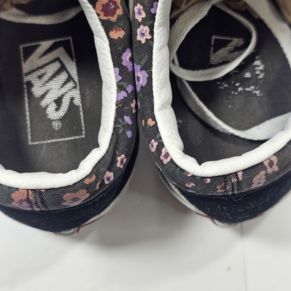 Vans Women's Black Floral Sneakers - Picture 6 of 9